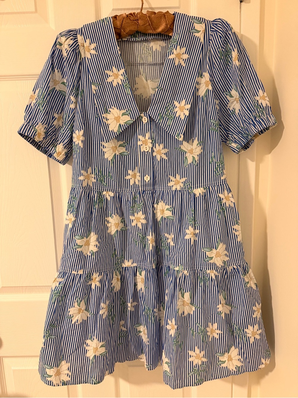 Entro 100% Cotton Blue Striped Floral V-Neck Tiered Mini Dress, Never Worn